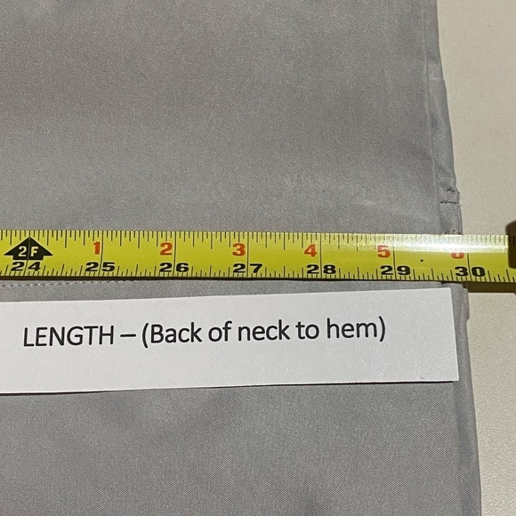 KORADIOR Women Short Trench Raincoat Fits like Sz Large Drawstring Quiet Luxury - Picture 15 of 16